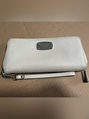 Michael Kors Cream Pebbled Leather Wristlet Wallet